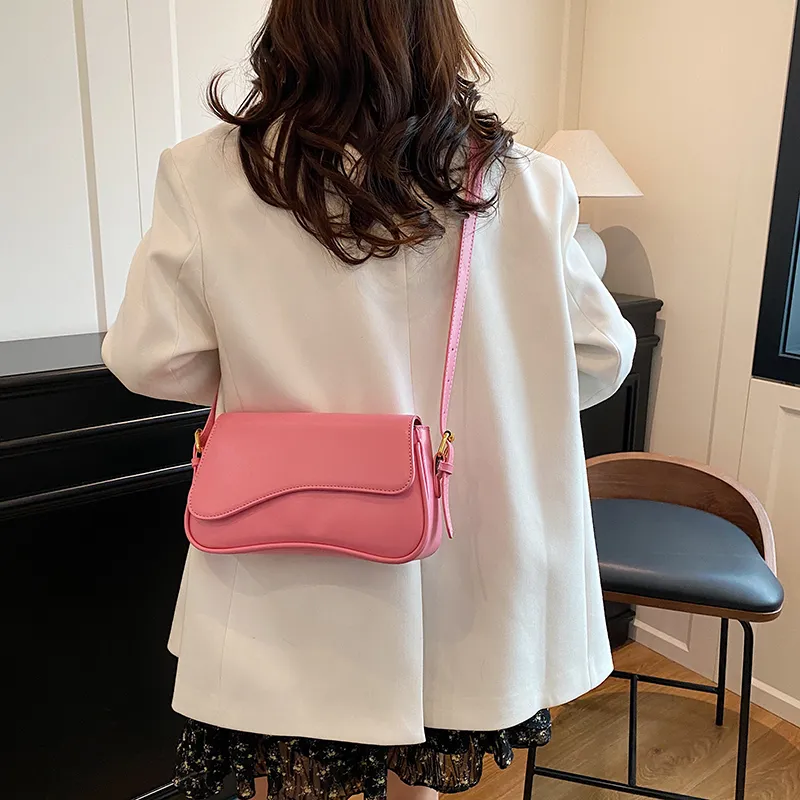 ROUNDOT PU Shoulder Bag Regular Women's White/Black/Pink/Black/Coffee/Blue-27