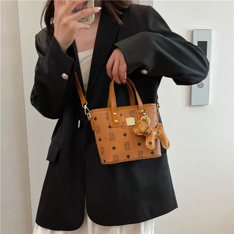 ROUNDOT PU Crossbody One Shoulder Handbags Women's Ecru/Black/Pink/Light Brown-24