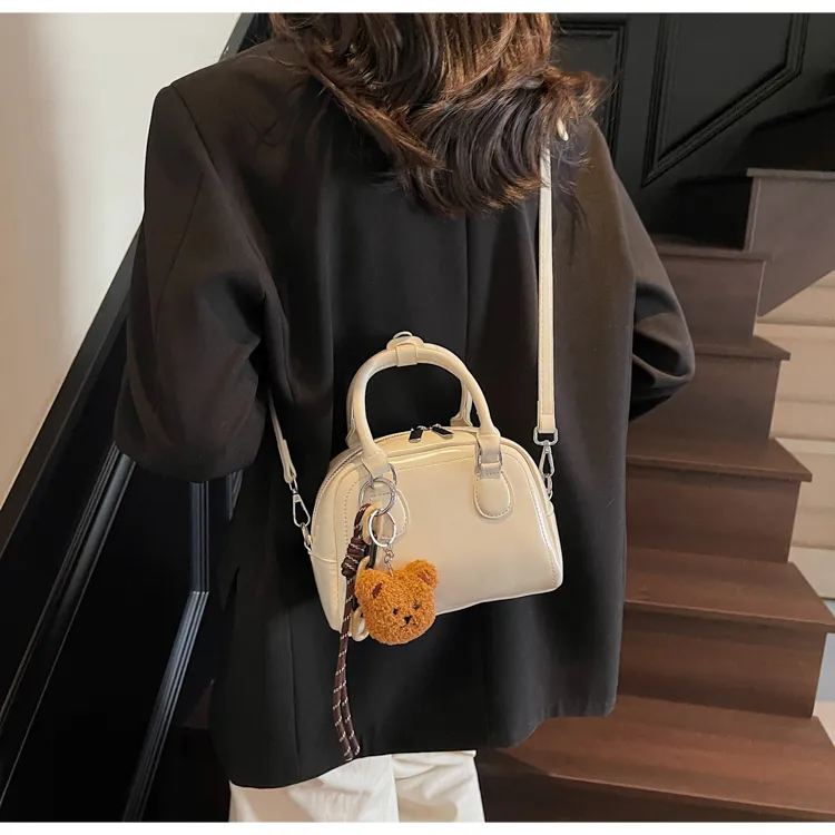 ROUNDOT PU Shoulder Bag Crossbody Bag Handbag Regular Women's Ecru Black/Khaki/Light Brown-4