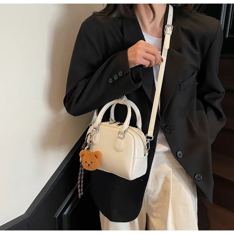 ROUNDOT PU Shoulder Bag Crossbody Bag Handbag Regular Women's Ecru Black/Khaki/Light Brown-5