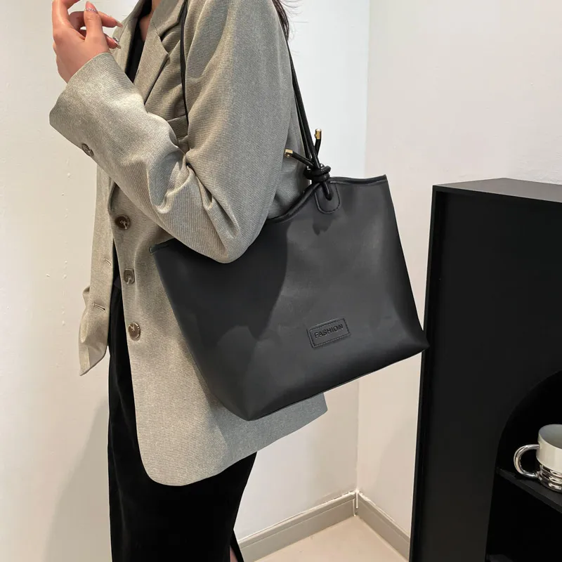 ROUNDOT PU Tote Bag Shoulder Bag Regular Women's White/Black/Khaki/Brown-10
