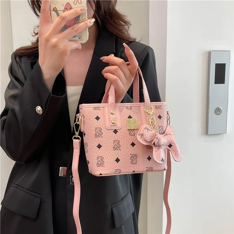 ROUNDOT PU Crossbody One Shoulder Handbags Women's Ecru/Black/Pink/Light Brown-15