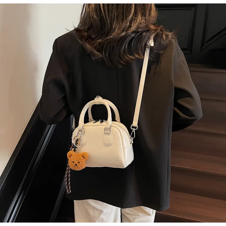 ROUNDOT PU Shoulder Bag Crossbody Bag Handbag Regular Women's Ecru Black/Khaki/Light Brown-3