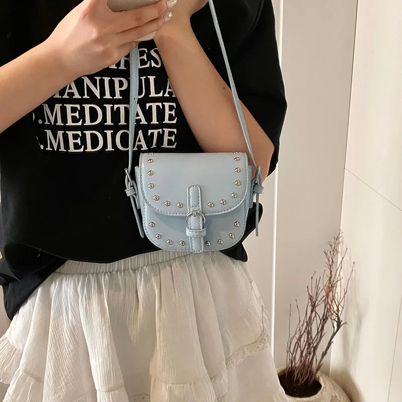 ROUNDOT PU Shoulder Bag Crossbody Bag Regular Women's Ecru/Silver/Black/Pink/Sky Blue/Brown-23