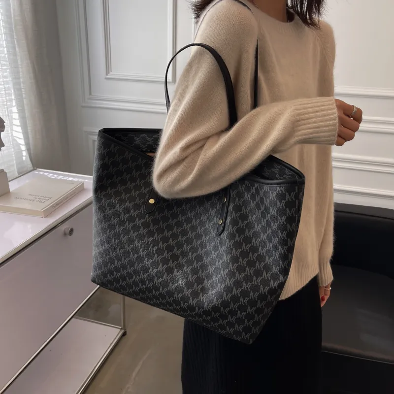 ROUNDOT PU Shoulder Bag Tote Regular Women's Ecru/Coffee/Black-19