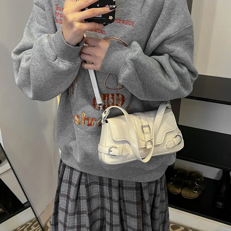ROUNDOT PU Handbag Shoulder Bag Crossbody Bag Regular Women's White/Black/Red/Pink/Brown-1