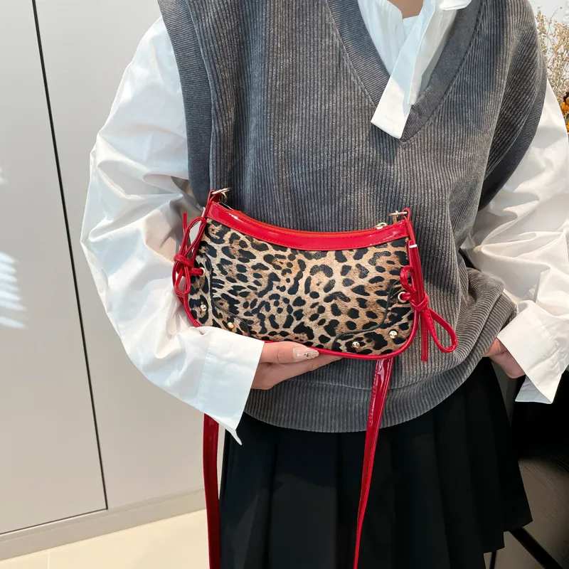 ROUNDOT PU Shoulder Bag Crossbody Bag Regular Women's White/Black/Red/Brown-15