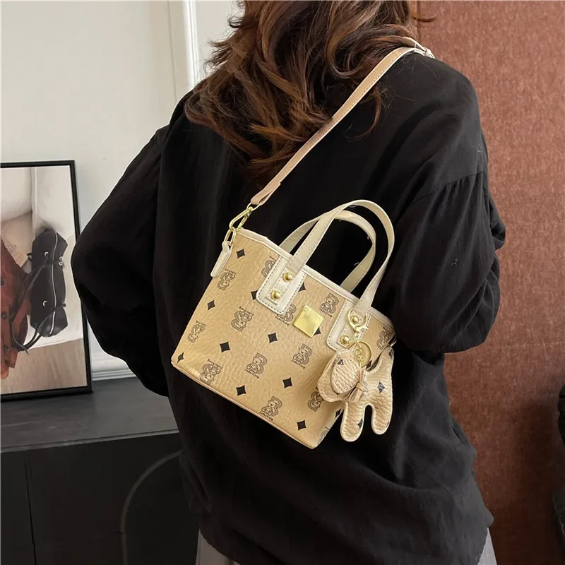 ROUNDOT PU Crossbody One Shoulder Handbags Women's Ecru/Black/Pink/Light Brown-3