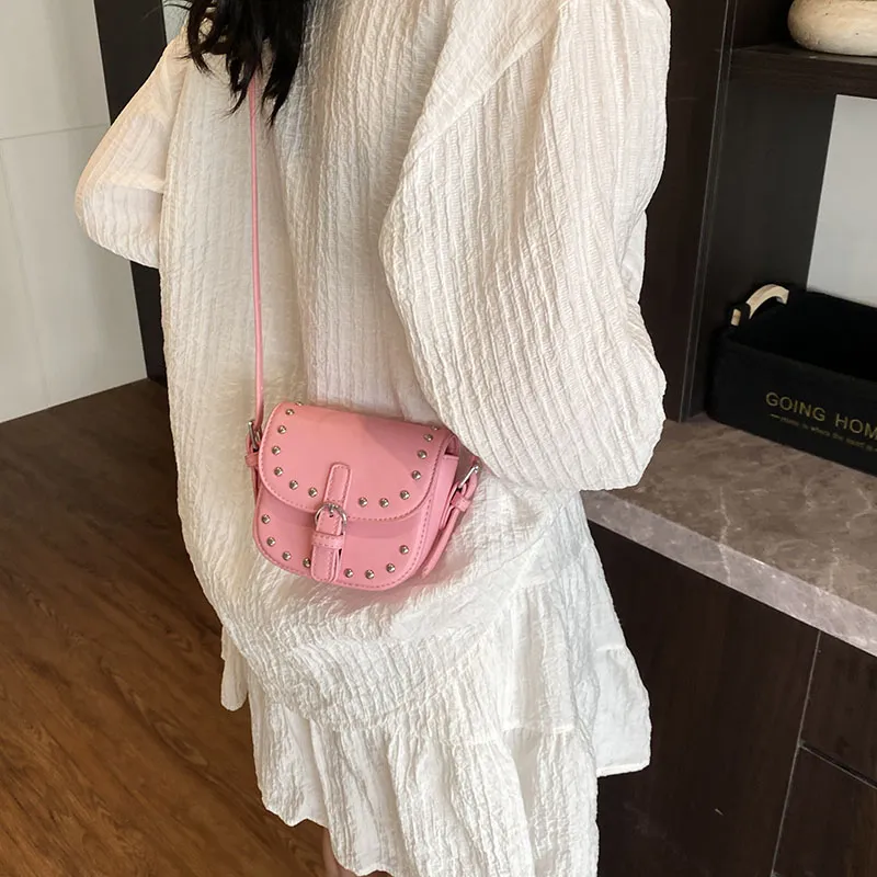 ROUNDOT PU Shoulder Bag Crossbody Bag Regular Women's Ecru/Silver/Black/Pink/Sky Blue/Brown-20