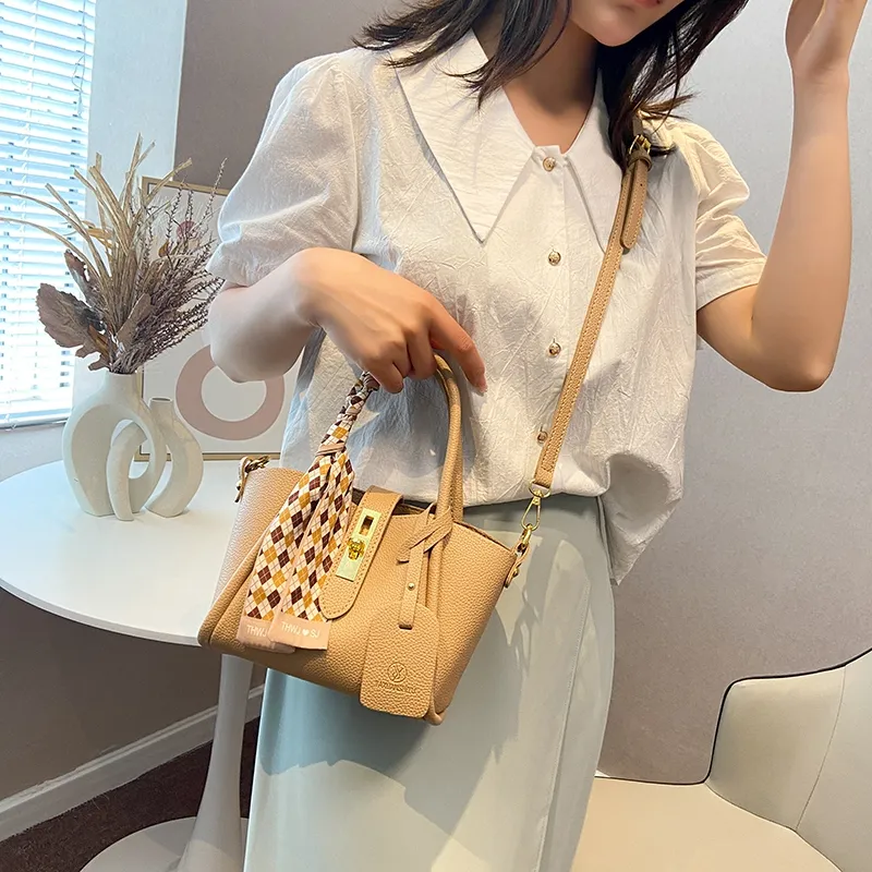 ROUNDOT PU Crossbody Bag One Shoulder Handbag Regular Women's Multicolor-18