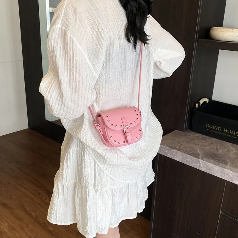 ROUNDOT PU Shoulder Bag Crossbody Bag Regular Women's Ecru/Silver/Black/Pink/Sky Blue/Brown-18
