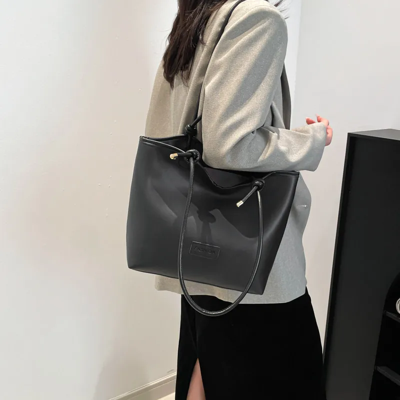 ROUNDOT PU Tote Bag Shoulder Bag Regular Women's White/Black/Khaki/Brown-13