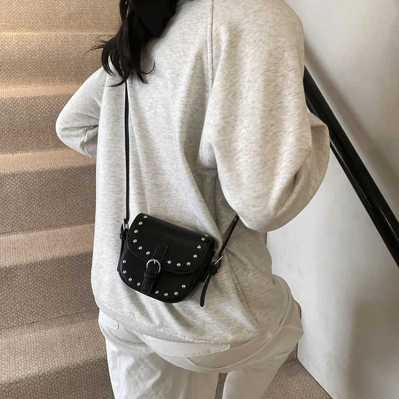 ROUNDOT PU Shoulder Bag Crossbody Bag Regular Women's Ecru/Silver/Black/Pink/Sky Blue/Brown-11