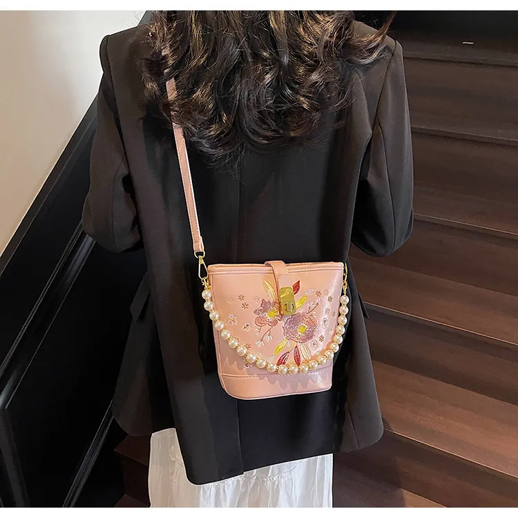 ROUNDOT PU Crossbody One Shoulder Handbags Women's Ecru Black/Pink/Burgundy-18