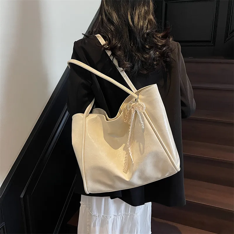 ROUNDOT PU Tote Bag Shoulder Bag Regular Women's White/Black/Pink-1