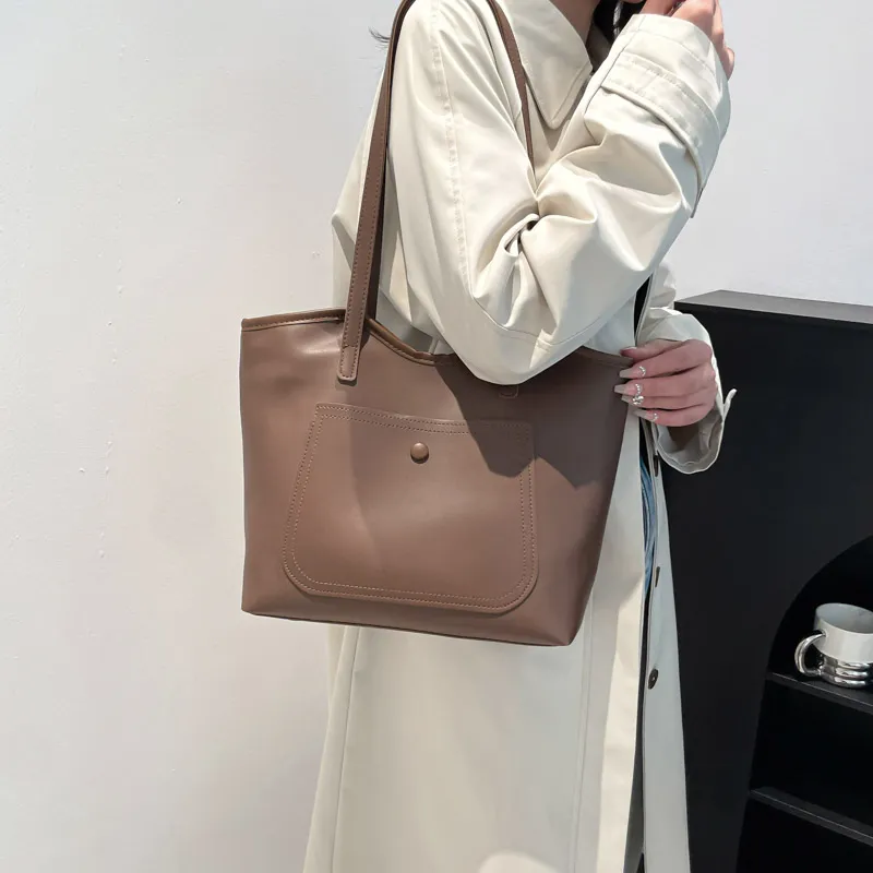 ROUNDOT PU Shoulder Bag Tote Regular Women's White/Black/Khaki/Brown-22