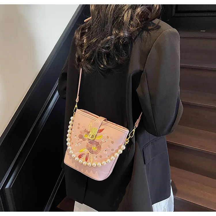 ROUNDOT PU Crossbody One Shoulder Handbags Women's Ecru Black/Pink/Burgundy-19