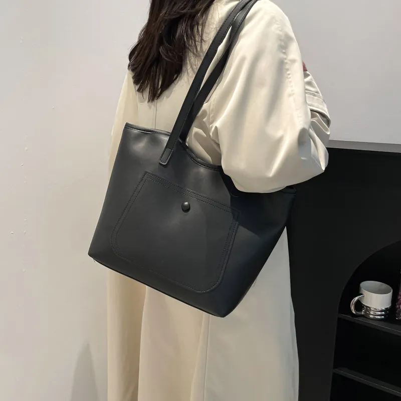 ROUNDOT PU Shoulder Bag Tote Regular Women's White/Black/Khaki/Brown-9