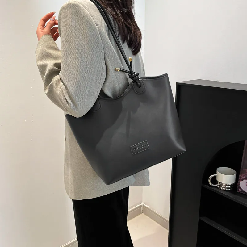 ROUNDOT PU Tote Bag Shoulder Bag Regular Women's White/Black/Khaki/Brown-11