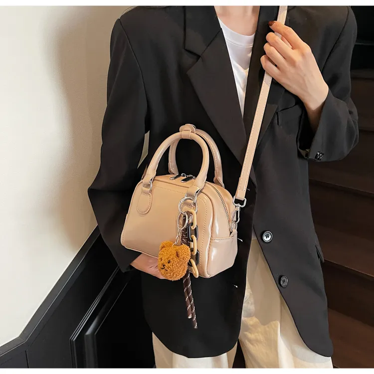 ROUNDOT PU Shoulder Bag Crossbody Bag Handbag Regular Women's Ecru Black/Khaki/Light Brown-17