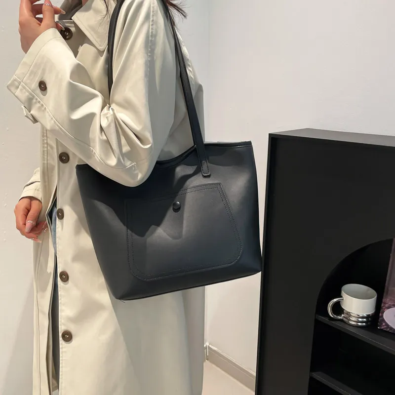 ROUNDOT PU Shoulder Bag Tote Regular Women's White/Black/Khaki/Brown-10