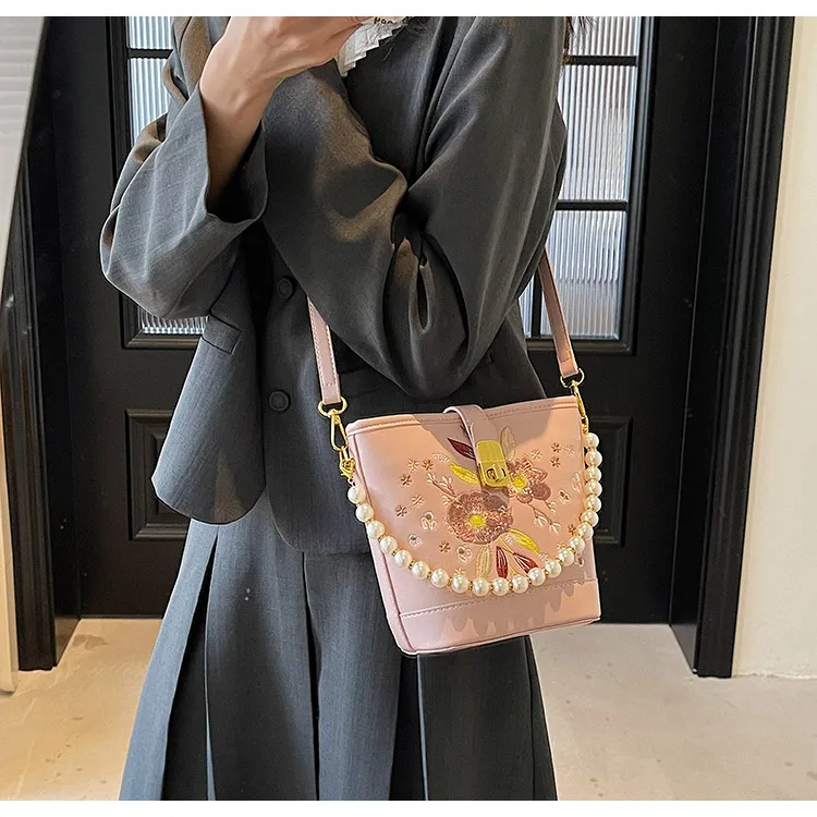 ROUNDOT PU Crossbody One Shoulder Handbags Women's Ecru Black/Pink/Burgundy-16