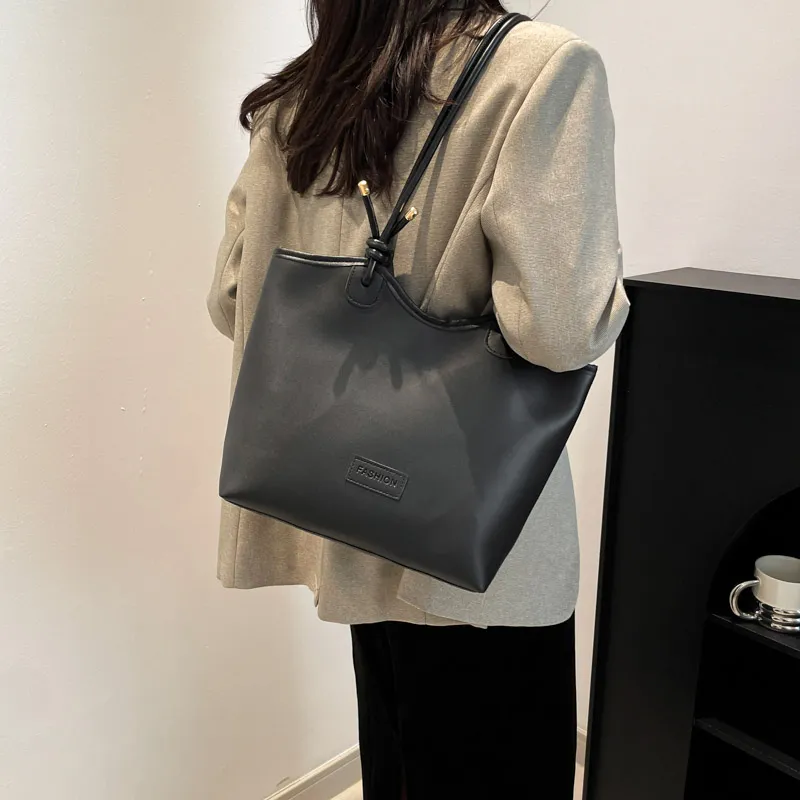 ROUNDOT PU Tote Bag Shoulder Bag Regular Women's White/Black/Khaki/Brown-9
