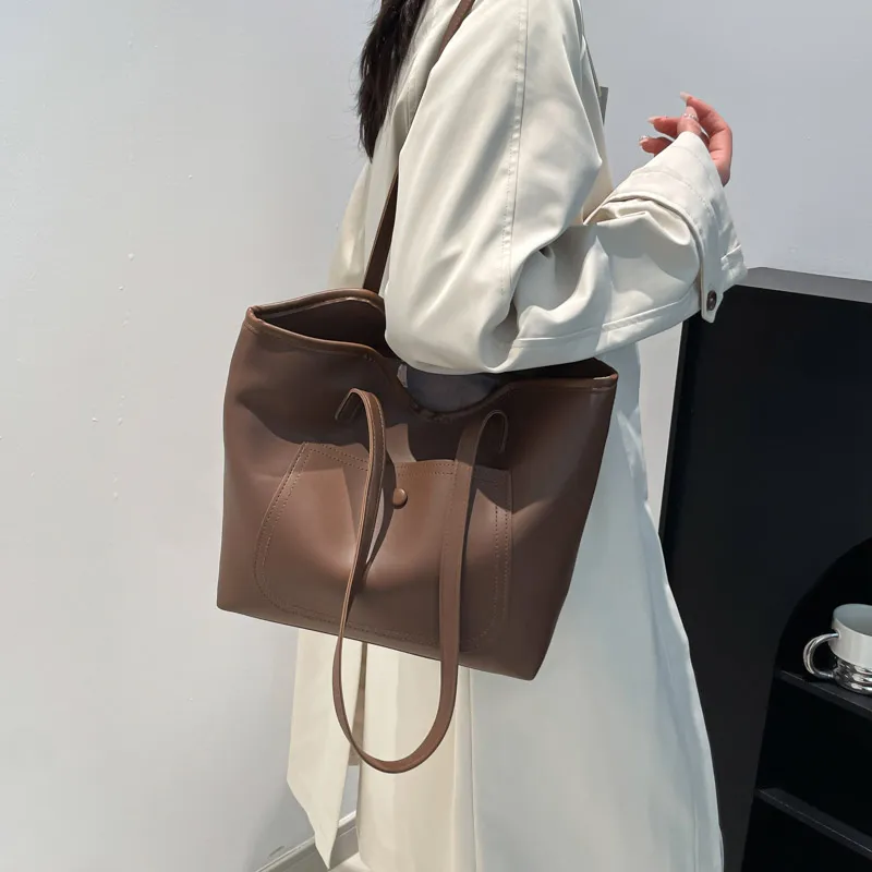 ROUNDOT PU Shoulder Bag Tote Regular Women's White/Black/Khaki/Brown-27