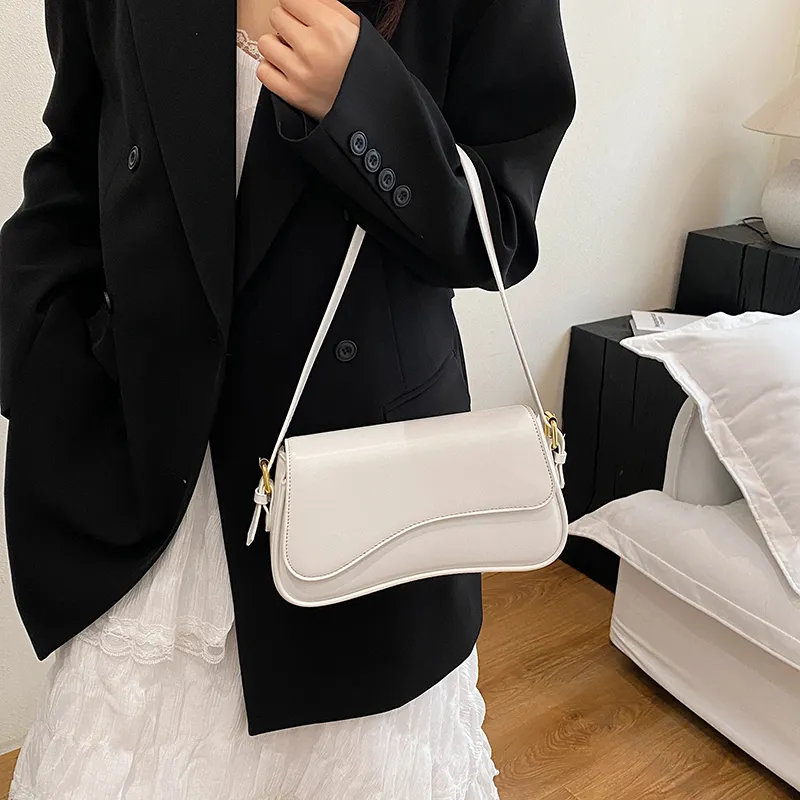 ROUNDOT PU Shoulder Bag Regular Women's White/Black/Pink/Black/Coffee/Blue-1