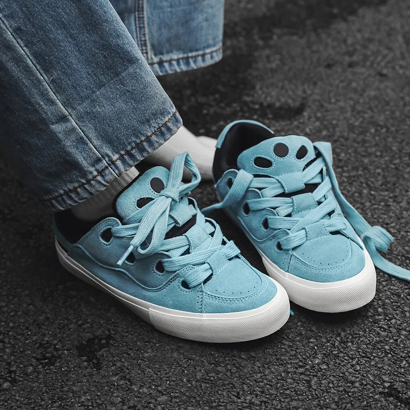 Dao Tu Sen Low Top Skateboard Shoes Unisex-8