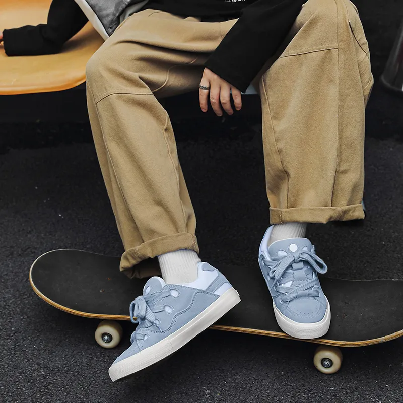 Dao Tu Sen Low Top Skateboard Shoes Unisex-3