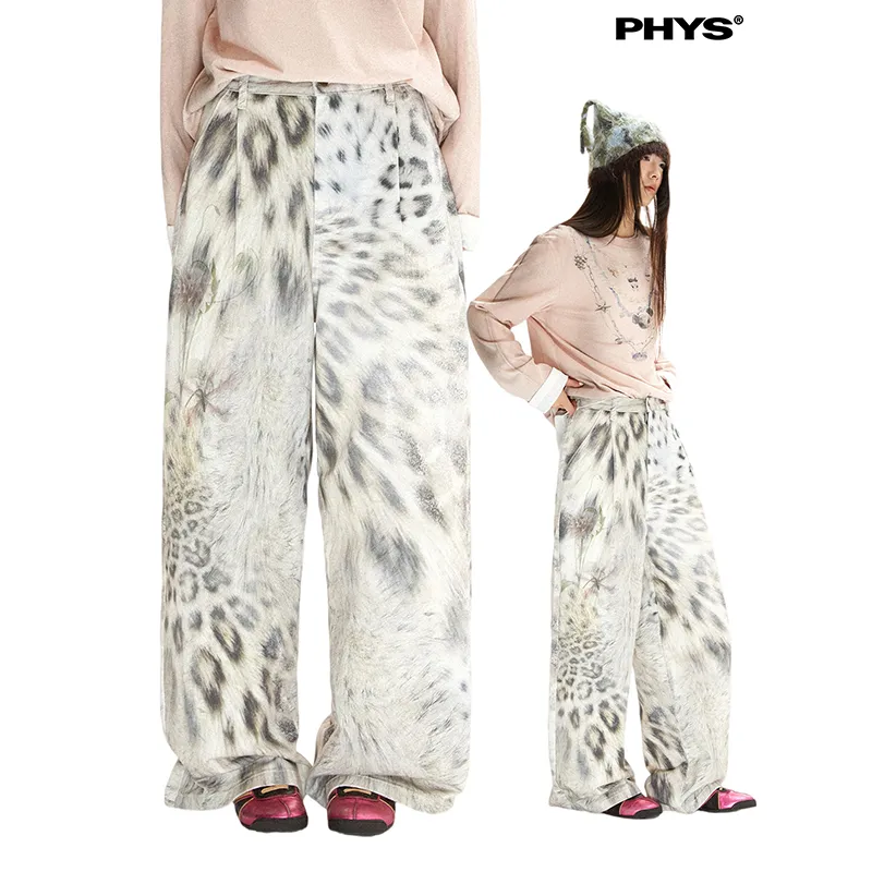 WULISHAONIAN Plush Leopard Print Digital Print Jeans Unisex White Coffee Color-2