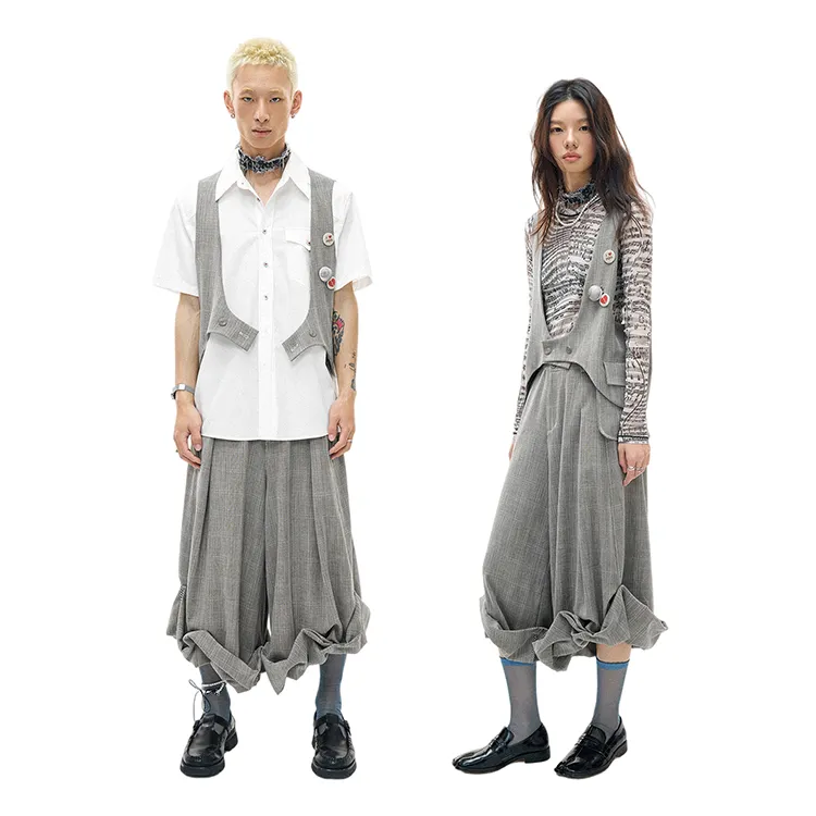 WULISHAONIAN Folded Silhouette Pleated Checkered A Line Cropped Pants Unisex-5