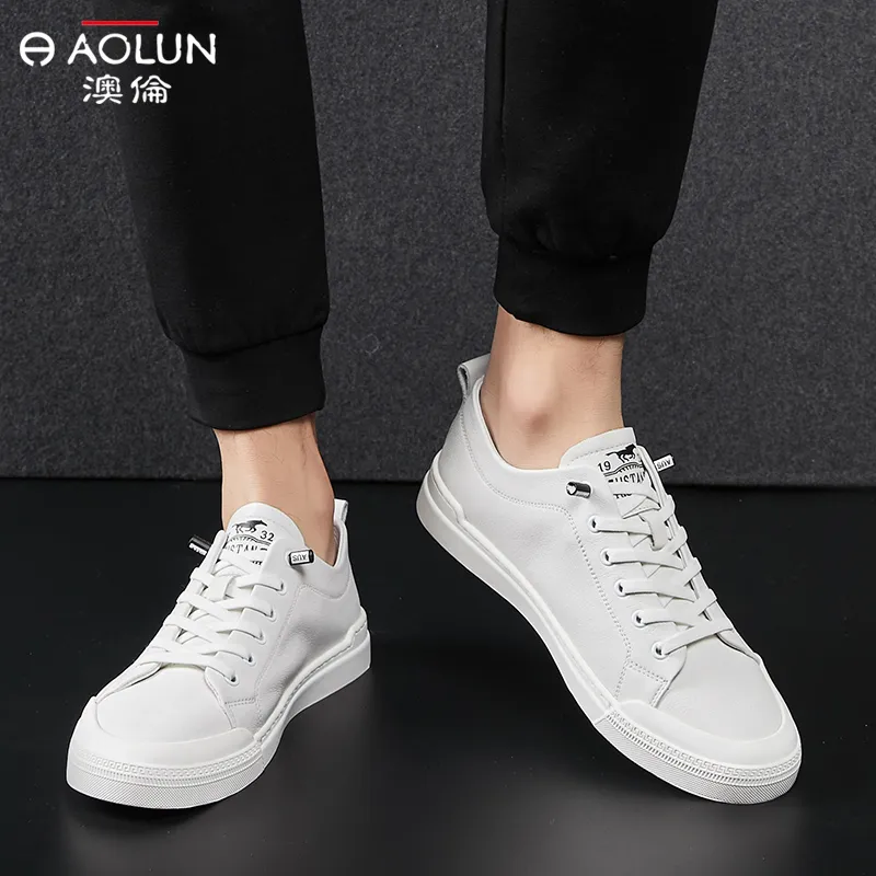 Auron Wear Resistant Low Top Skateboard Shoes Men's White-1