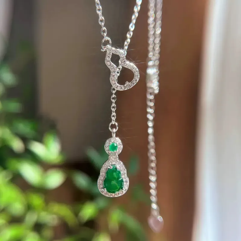 XUANJINGLONGHUSHAN Glass Type Jade Jadeite Necklaces Unisex-2