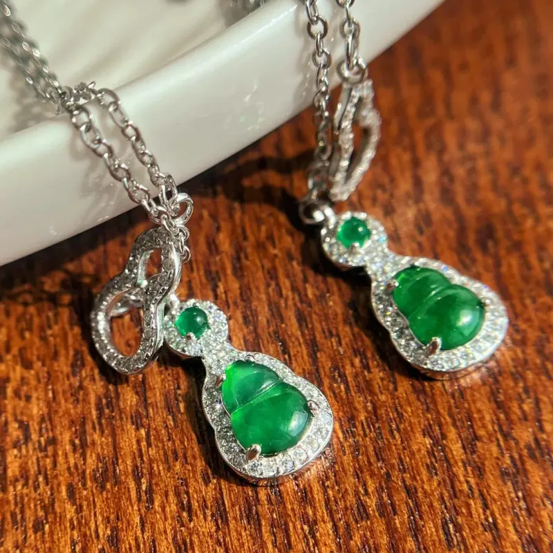 XUANJINGLONGHUSHAN Glass Type Jade Jadeite Necklaces Unisex-3