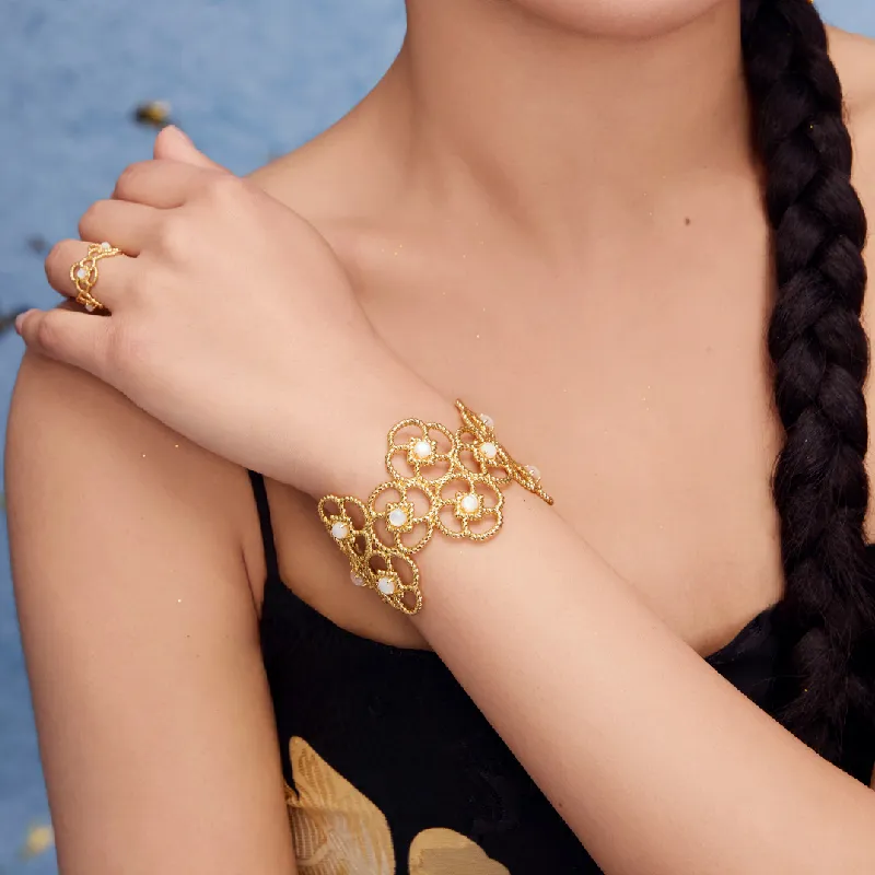 BAODEYI Pinctada Maxima, 18K Gold Plated Copper Bangles Unisex-1