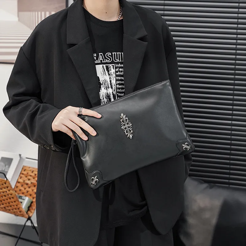 VIHUS Clutches Black-2