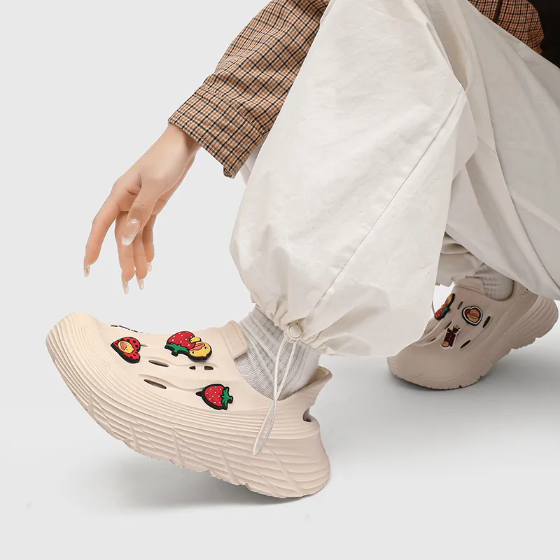 B.Duck Summer Citywalk Collection Clogs Unisex-11