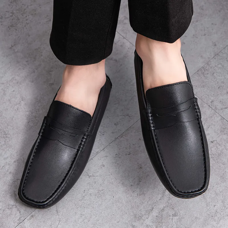 BAGE Gommino Loafers Unisex Black-10