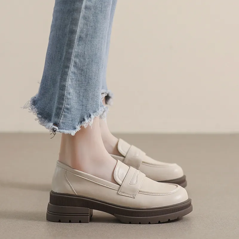 MADALLO Loafers Women's-1