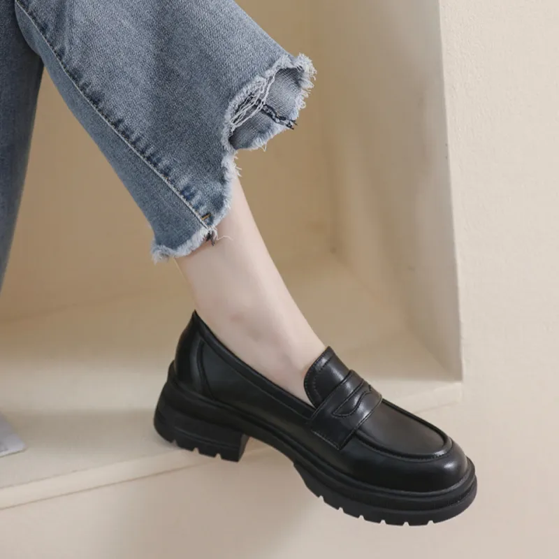 MADALLO Loafers Women's-6