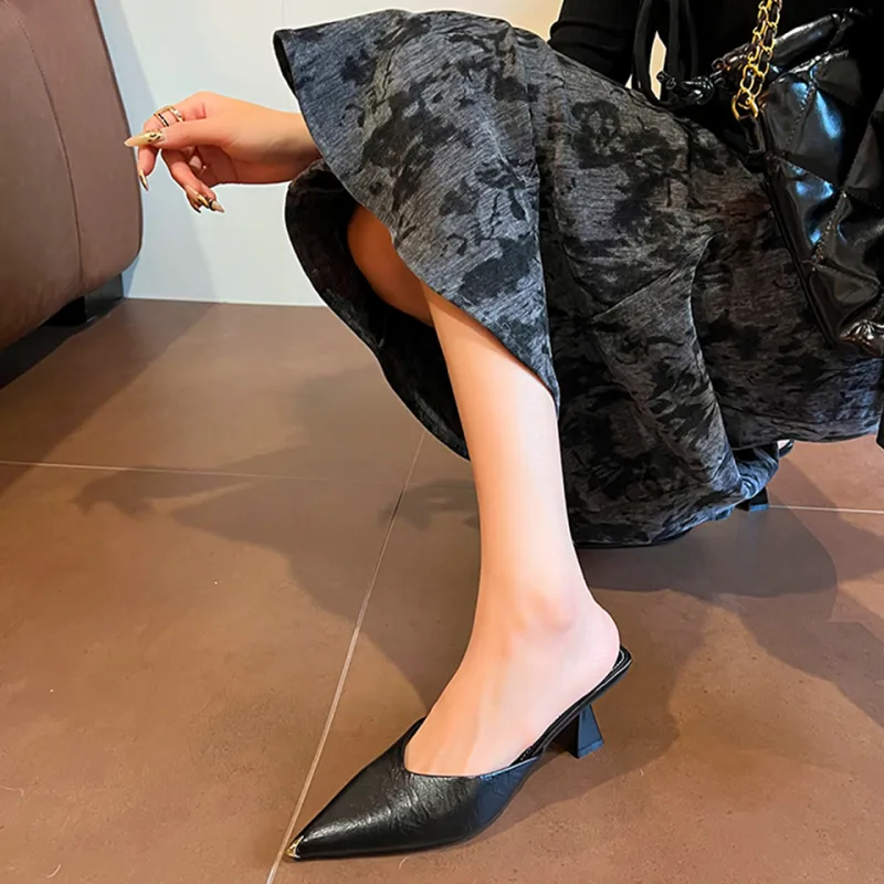 MADALLO Rubber Sole Odor Resistant Abrasion Resistant Slip Resistant Closed Toe Slippers Women's-9