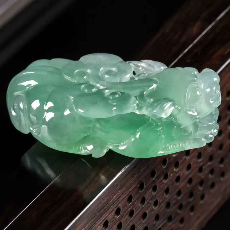 YUANLINYU Ice Glutinous Jadeite Pendants Unisex-3
