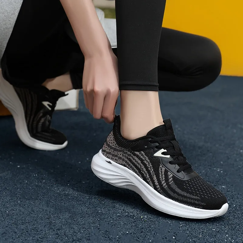 Kuding Slip Resistant Breathable Lightweight Low Top Casual Shoes Women's-19