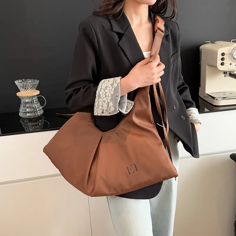 Everthames Nylon Fabric Shoulder Bag Regular Unisex Brown-1