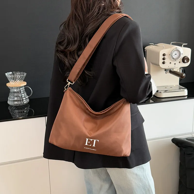 Everthames Nylon Fabric Shoulder Bag Regular Unisex Brown-4