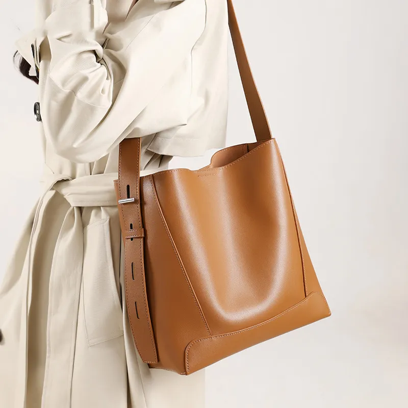 BEMIX PETS Cow Leather Crossbody Bag Women's Brown-2