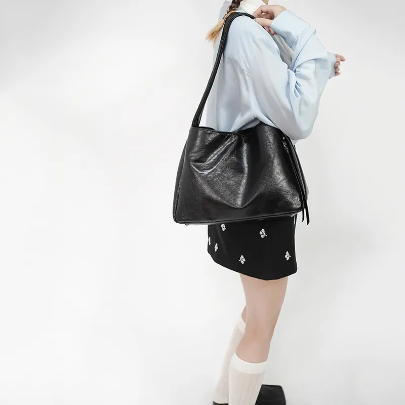 BEMIX PETS Artificial Leather Shoulder Bag Regular Women's Black/Milk Tea-2