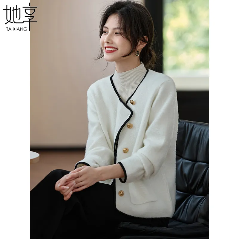 She Enjoys Cropped Coats Women's White-3